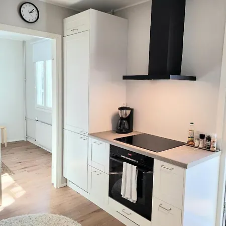 2 Bedroom, 60m2 Apt In Espoo, Own Parking Appartamento Espoo