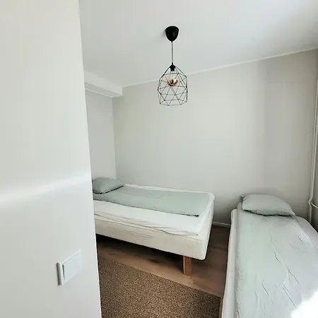 2 Bedroom, 60m2 Apt In Espoo, Own Parking Appartamento